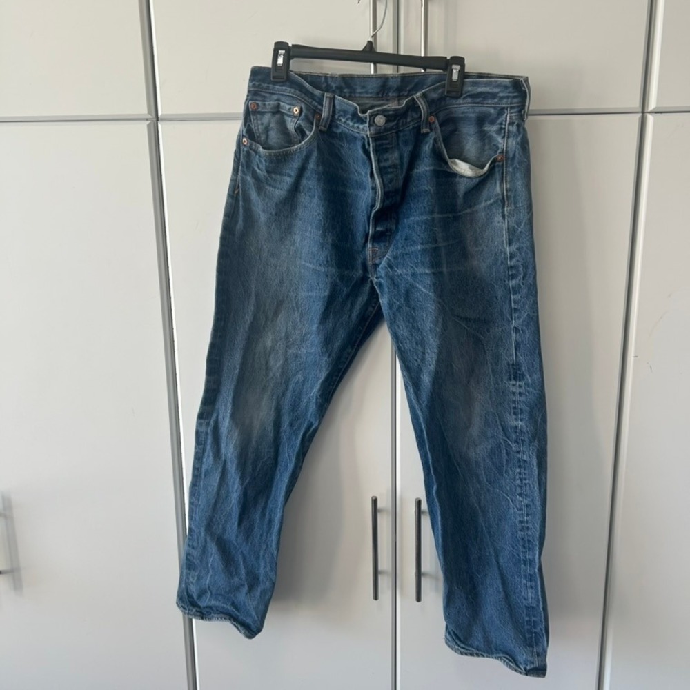 Levis 501 Original Fit Mens Jeans W40 L32 Blue Denim Button Fly Straight Leg
